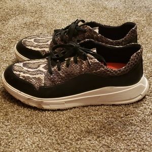 FitFlop gym shoes sz 10
